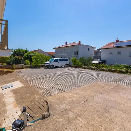 Apartment Dokic 1 *